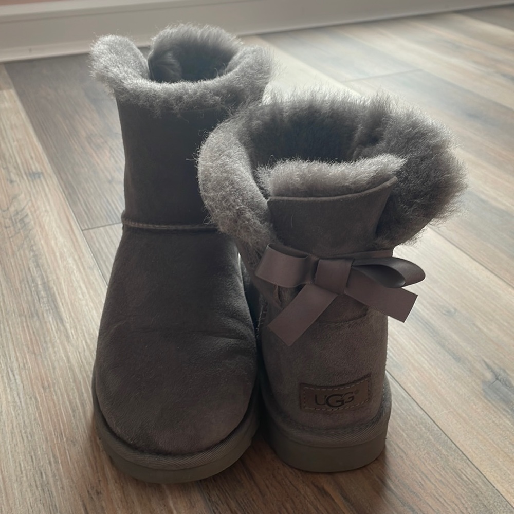 Ugg low Bailey Bow Boot Grey